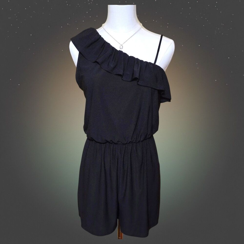 Charlotte Russe Black One Shoulder Ruffle Romper Womens Medium NWT